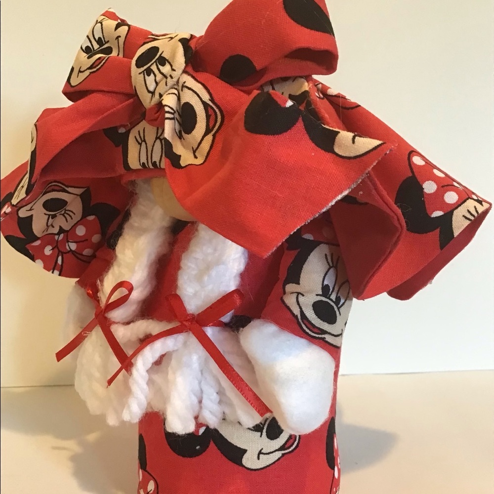 Little Ms. Minnie - Picture 2 of 2